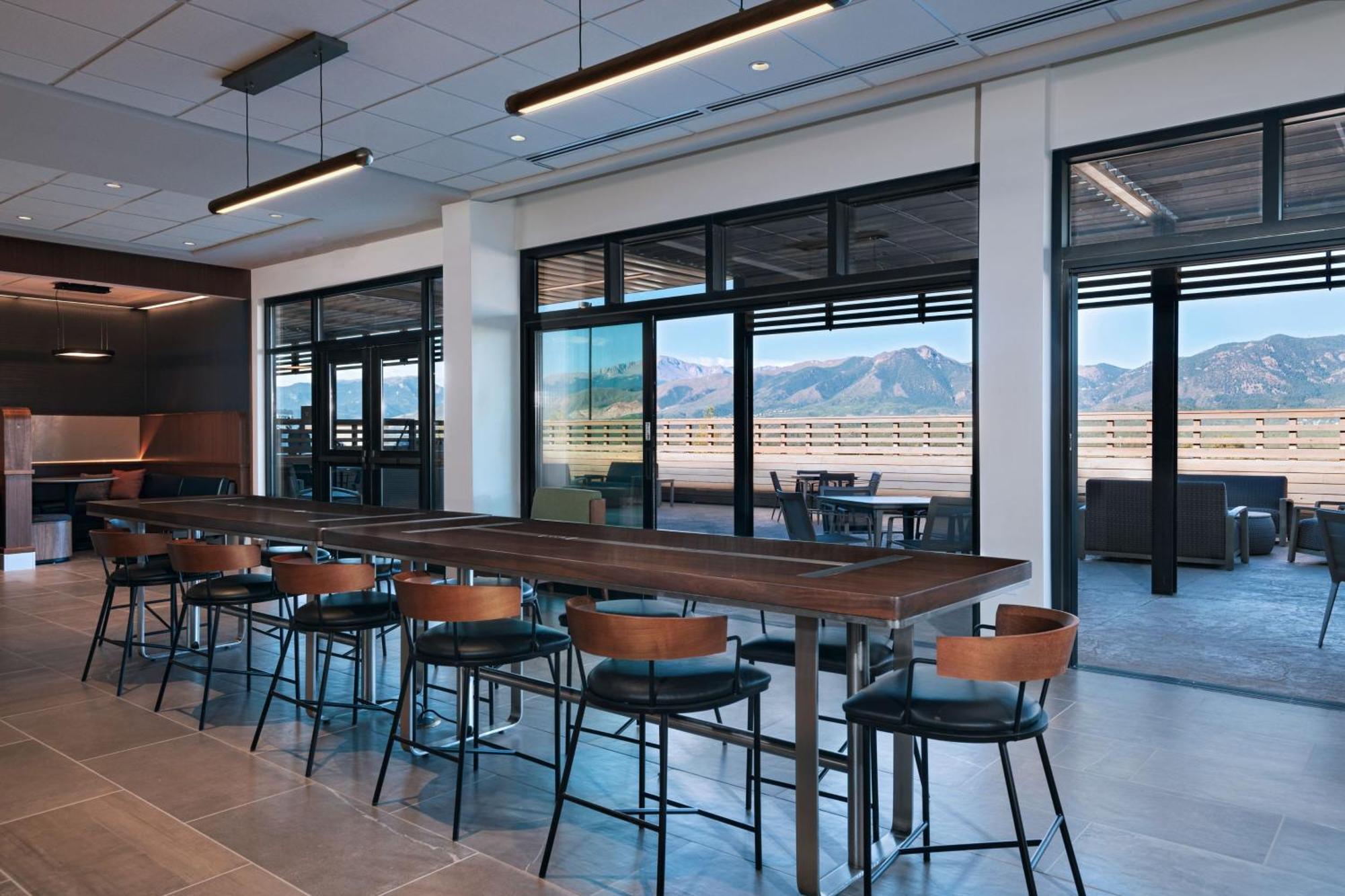 Courtyard By Marriott Colorado Springs North, Air Force Academy酒店 外观 照片