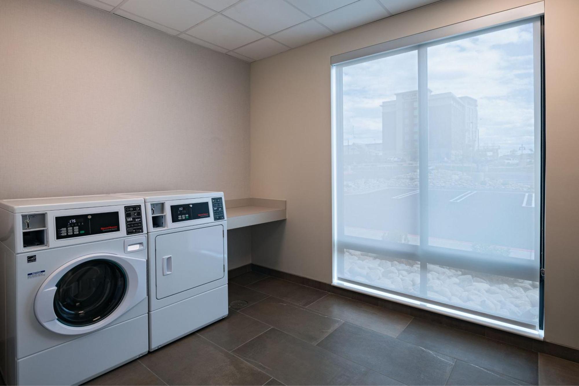 Courtyard By Marriott Colorado Springs North, Air Force Academy酒店 外观 照片